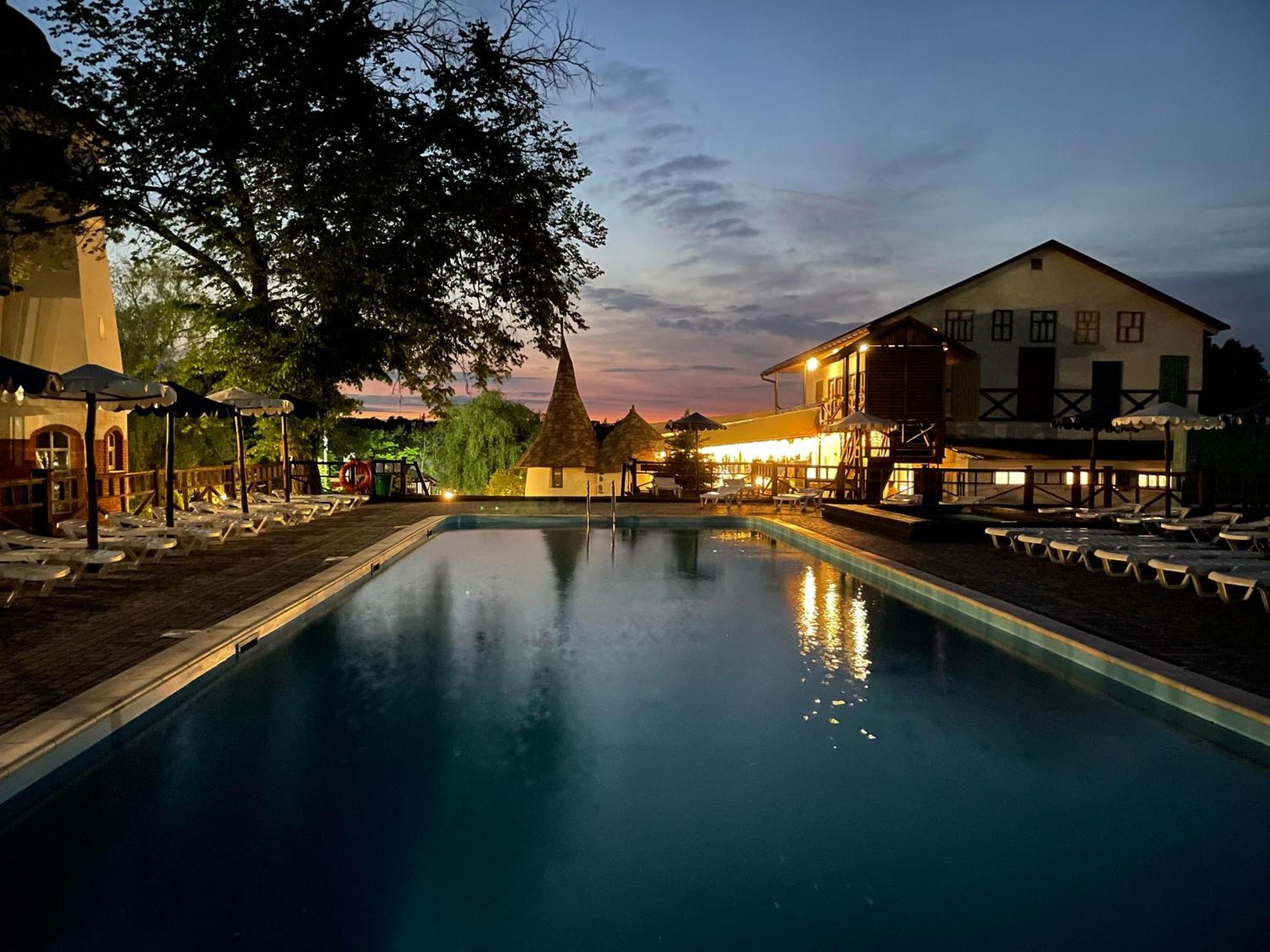 Mayak Resort Kam'yani Potoky 외부 사진